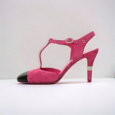 Product Description: Open Shoes Suede Calfskin, Lambskin & Strass Color: Fuchsia & Black Model Number: G39402 Y56129 K4960 Heel Height 85 Mm ( In ) Items Are Limited Brand New In Box W/ Dust Bag Retail Price: $1950 + Tax Our Price: $1650 (Obo) Free Shipping On All Items Make Us An Offer! Luxury Pink Ankle Strap Heels, Pink Heels For Spring Galas, Luxury Pink Slingback Heels, Elegant Pink Heels For Fashion Events, Designer Pink Slingback Heels, Designer Pink Heels For Galas, Open Shoes, Ivory Sandals, Chanel Pumps