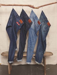 wood_laydown_51 Men's Denim Style, Alex Mill, Fitness Gifts, Raw Denim, Happy Socks, Sport Socks, Ruffle Top, Dorothy Perkins