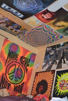 70s Bedroom, Hippy Bedroom, Aesthetic 70s, Hippie Bedroom, Hippie Room Decor, Hippy Room, Chill Room, Grunge Room, Indie Room