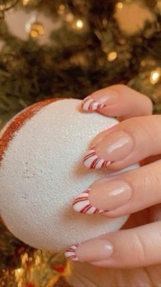 Christmas Acrylics Short Almond, Nails Cute Christmas, Peppermint Tip Nails, Chirmast Nails, French Top Christmas Nails, Christmas Nail Almond, Christmas Nail Ideas Holiday French Tips, Peppermint French Tip Nails, Gingerbread French Tip Nails