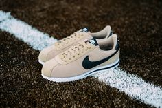 Classic Nike Shoes, Nike Cortez Women, Nike Shox Shoes, Nike Classic Cortez, White Nike Shoes, Fresh Shoes, Hype Shoes