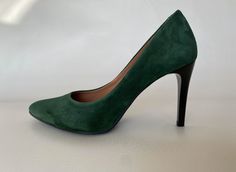 "Roksana Collection - 1406 Forest Green Seaude Leather High Heels ** Roksana shoes stamped products are only made as \"Handmade\" ** Heel Height: 8,5 cm - 3 3/8 inches ** Upper Lining: 100% Suede Leather ** Inner Lining: 100% Genuine Leather ** Outsole Material: Rubber ** Roksana guarantees the Quality of Each Product ** Arch Support in Insole ** 4mm Insole Latex Foam ** The Place of Manufacture: Poland Elevate your style with these stunning Roksana Collection 1406 Forest Green high heels pumps. Handmade in Poland with a 8,5cm heel height, Suede leather upper and genuine inner lining, these shoes offer both fashion and comfort. The arch support insole and 4mm latex foam provide extra cushioning for all-day wear. Roksana guarantees the quality of each product, and the outsole is made of dur Heels 4 Inch, Green High Heels, Green Things, Support Women, Green Heels, Comfortable Heels, Leather High Heels, Pinterest Account, Green Suede