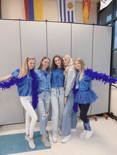 blue day 💙💙 Spirit Week Blue Day, Blue Out Day Spirit Week, Blue And White Day Spirit Week, All Blue Spirit Day Outfits, Blue And White Spirit Day School, Blue Spirit Week Outfit, Student Senate, Dressy Casual Attire, Sports Day Outfit