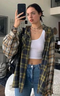 Oversized Flannel Outfits Winter, Oversized Flannel Outfits Leggings, Plaid Flannel Outfit, Oversized Flannel Outfits, Flannel And Leggings, Flannel Outfits Summer, Flannel Outfits Fall, 2021 Outfits, Fall Outfits Ideas