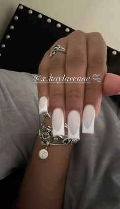 Nail For Cruise, Basic Nail Ideas Square, Nail With Charms, Short Acrylic Nails With Initials, White Short Acrylic Nails, Classy Square Nails, Nails Black Women, Nails And Rings