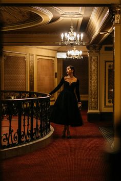 Theatre Fashion, Theatre Dress, Night At The Opera, This Time Tomorrow, Majestic Theatre, Theatre Photography, Carolina Herrera Dresses