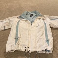 Full Ski Jacket-Waterproof Outer And Fully Removable Inside Puffy Jacket. Can Be Worn Together Or Separately! Super Warm Snow Shirt Included Detachable Hood Lovely White On Blue Color Excellent Condition Lots Of Pockets Ski Jackets For Women, Ski Outfits For Women, Snow Jackets Women, Snow Outfits, Streetwear Winter, Snow Outfit, Puffy Jacket, Snow Skiing, Snowboard Jacket