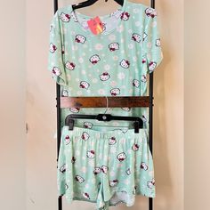 Nwt Hello Kitty Pajama Set - Size Large Cute Fitted Sleepwear For Bedtime, Cute Stretch Sleepwear, Hello Kitty Print Summer Sleepwear, Hello Kitty Summer Sleepwear, Cute Green Sleepwear For Bedtime, Cute Green Short Sleeve Sleepwear, Cute Fitted Sleepwear For Pajama Party, Cute Fitted Sleepwear, Kawaii Hello Kitty Print Sleepwear For Loungewear