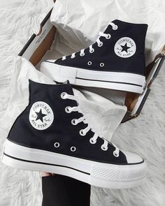 Converse Chucks, All Nike Shoes, Black Converse, Cute Nike Shoes, Hype Shoes, Cute Nikes, Aesthetic Shoes