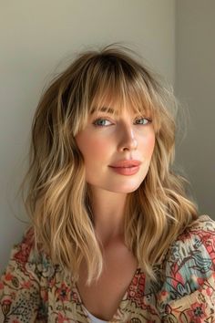 Want to change your hairstyle this year? Find your next look among the 45 gorgeous haircuts for shoulder length hair we just posted on our blog. Whether it's a long bob or medium length layers, you'll love all of the looks there. Tap to see all of them now and follow us for more hairstyles inspo! Medium Length Hair Inspiration, Choppy Shoulder Length Hair, Haircuts For Shoulder Length Hair, Gorgeous Haircuts, Shoulder Length Hair With Bangs, 2025 Goals, Shoulder Length Layered, Haircuts For Long Hair With Layers, Shoulder Length Bob