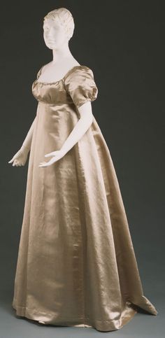 Quaker Wedding dress, 1809. Silk satin, made in Philadelphia, PA, worn by Lydia Poultney (1788-1871) Philadelphia Museum of Art Number 1932-45-61 Quaker Wedding, Regency Wedding, 1800s Fashion, 19th Century Fashion, Philadelphia Museum Of Art