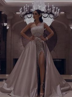 Sequin Ball Gown, Modele Fitness, Matric Dance, One Shoulder Prom Dress, Modest Prom, Party Frocks, A Line Evening Dress, Prom Long, Sequin Prom Dress