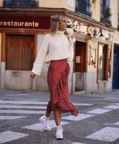 Skirt, 74€ at bareycollection.com - Wheretoget Outfit Converse, Cute Christmas Outfits, Long Skirt Outfits, Sweet Christmas, Modest Clothing, Polka Dot Skirt, Dot Skirt, Mode Inspo, 가을 패션