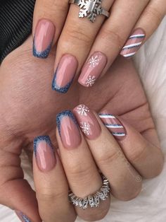 It can be anything, as long as it's holiday-themed! Nail For Christmas, Simple Christmas Nail Designs, Simple Christmas Nail, Simple Christmas Nails, Christmas Nails Ideas, Nails Festive, Blue Christmas Nails, Blue Glitter Nails