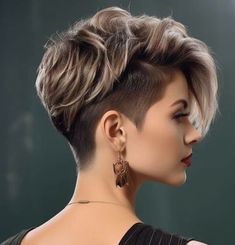 Haircut Tip, Short Hair Undercut, Penteado Cabelo Curto, Undercut Hairstyles, Haircuts For Fine Hair, Short Hair Haircuts