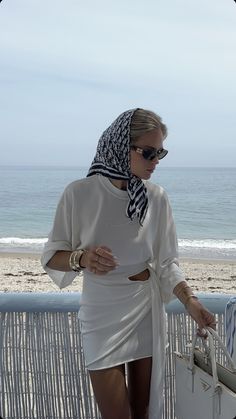 Mykonos Aesthetic, Greece Vacation Outfit, Beach Dress Outfit, Yacht Outfit, Dubai Outfits, Coastal Chic, How To Wear Scarves, Fashion Gallery