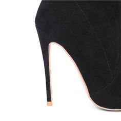 Applicable Scene: Daily Material: Vegan Suede Toe Style: Pointed Toe Heel Style: Stiletto Heel Style: Stretch Boots Closure Type: Side Zipper Heel Height: 4.72 inches (12 cm) Boot Shaft Height: 23.62 inches (60 cm) Shaft Opening Circumference: 15.75 inches (40 cm) Calf Circumference: 12.20 inches (31 cm) Ankle Circumference: 8.66 inches (22 cm) Pattern: Solid Color Color Options: Army Green, Black, Gray, Burgundy, Red, Brown, Light Pink Flat Prom Shoes, Black Flat Boots, Fold Over Boots, Zipper Heels, Gogo Boots, How To Stretch Boots, Prom Shoes, Pointed Toe Heels, Cow Girl