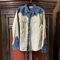 Brand New With Tags. Womens Xl Western Style Blue Tops With Buttons, Drop Shoulder Shirt, Button Up Shirt Womens, Striped Linen Shirt, Western Women, Women's Button Down Shirt, Purple Plaid, Long Sleeve Flannel, Yellow Plaid