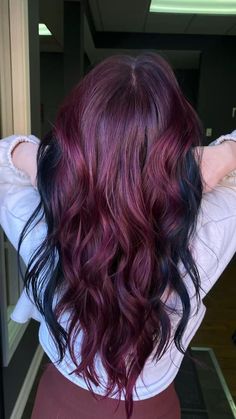 Split Dye, Natural Curly Hair Cuts, Hair Color Burgundy, Split Hair, Edgy Hair, Tone Hair, Red Hair Color, Curly Hair Cuts, Purple Hair