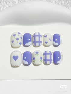 Spring Korean Nails, Seventeen Inspired Nails, Nail Designs At Home, Tulip Nails, Nail Art Kits, Kutek Disney, Art Deco Nails, Makeup Nails Art