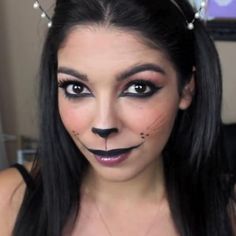 Take your Halloween cat makeup to the next level with these purr-fect ideas.  dyi cat costume, chesser cat costume, pretty cat costume #doodles #doodle #procreate Halloween Cat Makeup, Cat Face Halloween, Cat Face Makeup, Simple Cat Makeup, Half Face Makeup, Clean Skin Face, Cat Halloween Makeup, Fox Makeup