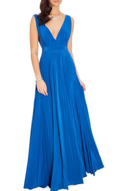 Best Evening Gowns, Royal Blue Hoco Dress, Blue Hoco Dress, Royal Blue Party Dress, Maxi Wedding Dress, Royal Closet, Business Casual Wear, Blue Party Dress, Oscar Dresses