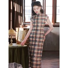 Vintage Checker Patterned Cheongsam - S - Female Hanfu Festive Fitted Traditional Cheongsam, Traditional Summer Cheongsam With Stand Collar, Sleeveless Cheongsam, Vintage Cheongsam, Traditional Fitted Floral Print Cheongsam, Kawaii Swimsuit, Checker Pattern, Dark Academia Clothing, Traditional Chinese Dress