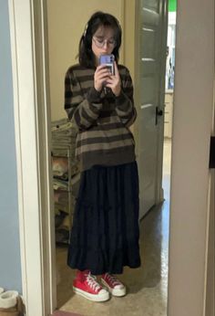 Long Skirt Outfits, 가을 패션, Look Your Best, Style Tips, Grunge Outfits, Modest Outfits, Look Cool