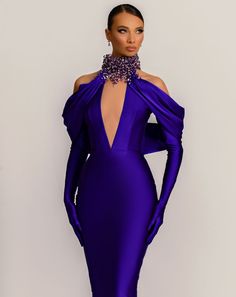 Introducing the Dahlia Elegant Long Sleeves Purple Evening Dress, a stunning addition to any special occasion wardrobe. Featuring long sleeves for a sophisticated touch and a beautiful purple hue, this dress exudes elegance and grace. Perfect for formal events, weddings, or any celebration, this dress will make you feel confident and beautiful. Fairytale Couture, Pageant Dresses For Women, African Wear For Women, Blue Evening Dress, Purple Evening Dress, Xxxl Dress, Gaun Fashion, Blue Evening Dresses, Women's Evening Dresses