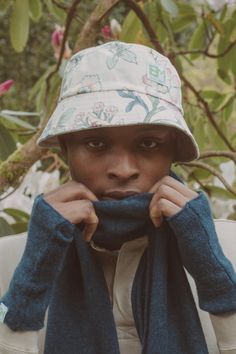 This bucket hat is handmade in Wales from carefully selected vintage and surplus fabric. With surplus lining. Perfect for all genders and seasons. #Zero-wasteLifestyle #SustainableStyle #SustainableFashion #Reworked #Recycled #SlowFashion #EthicalFashion #Repurposed #OneOfOne #elinmanon #ConsciousFashion #EclecticFashion #CircularDesign #Editorial #WilliamMorris Ethical Fashion