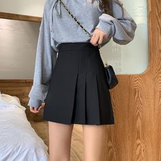 Spring Pleated Mini Casual Skirt | aesthetic - Shoptery High Waisted Black Skirt, Korean Skirt, Skirt With Pleats, Snow Skirt, Solid Skirt, Polyester Dress, Casual Skirt, Gray Skirt