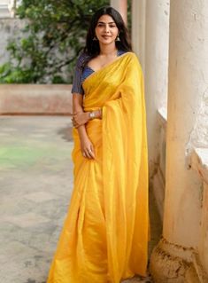 Yellow saree Lakshmi Sarees, Raw Mango Sarees, Aishwarya Lekshmi, Saree Poses, Indian Saree Blouse, Indian Saree Blouses Designs, Glam Photoshoot