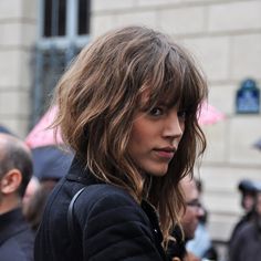 Ñ Wavy Bangs, Honey Brown Hair, Shag Haircut, Hair Envy, Messy Hairstyles