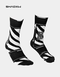 Cyberpunk Socks: Complete your style with these Techwear socks. A must-have accessory to perfect your look while having a great comfort. One size fits all (3.5-12 US size, 36-46 EU size) Premium quality: Soft cotton Durable: made with thick and ultra resistant materials Maximum Comfort: ideal to be worn with all types of shoes, sneakers, boots Machine washable: 30 °C, quick drying FREE worldwide shipping Add the finishing touch to your futuristic style with this pair of cyberpunk socks. With the Black Breathable Socks For Streetwear, Black Socks For Streetwear, Futuristic Shoes, Techwear Outfits, Urban Ninja, Futuristic Style, Cyberpunk Style, Quirky Design, Sneakers Boots