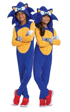 PRICES MAY VARY. GET YOUR KIDS READY TO ZOOM AROUND WITH STYLE IN A SONIC THE HEDGEHOG COSTUME - This iconic Sonic outfit features a soft hooded jumpsuit with the beloved character's signature quills, embroidered eyes on the hood, and a pair of printed gloves to match his Shatterverse look YOUR LITTLE ONES WILL LOVE TO PLAY THE PART IN A SONIC COSTUME - This kids Sonic costume is the perfect choice for Halloween or costume parties, made from comfortable and durable materials that will allow them Sonic Outfit, Games Costumes, Sonic The Hedgehog Costume, Sonic Costume, Kid Costume, Stage Beauty, Sonic Prime, Printed Gloves