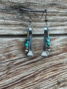 Deer Horn Jewelry, Nail Earrings, Horseshoe Nail Art, Equestrian Earrings, Horse Shoe Nails, Nails Necklace, Homemade Earrings, Diy Leather Earrings, Leather Jewelry Diy