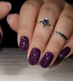 Gel Nails Purple Glitter, Purple Nail Polish Ideas, Dark Purple Sparkly Nails, Purple Glittery Nails, Plum Nail Designs, Dark Purple Chrome Nails, Plum Purple Nails, Dark Purple Nails Ideas, Sparkly Purple Nails