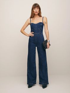 Denim Jumpsuit Fall, Jean Jumpsuit Outfit, Denim Jumpsuit Outfit, Jumpsuit Fall, Tailored Clothes, Denim Midi Dress, Stretch Denim Fabric, Jumpsuit Chic, Essential Dress