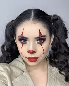 Devil Makeup Halloween, Pennywise Makeup, Halloween Makeup Artist, Devil Makeup