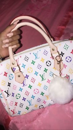 louis vuttion bag ideas Girly Bags Handbags, Baddie Bags, White Louis Vuitton Bag, Louis Vuitton Aesthetic, Louis Vuitton Sac, Louis Vuitton Multicolor, Luxury Bags Collection, Handbag Essentials