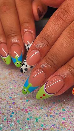 Disney Goofy Nails, Buzz Lightyear Nail Art, Disney Themed Nails Acrylic Almond, Cartoon Character Nails Acrylic, Simple Halloween Nail Art Designs, Big Bird Nails, Cute Toy Story Nails, Forky Nails, Bluey Cartoon Nail Designs