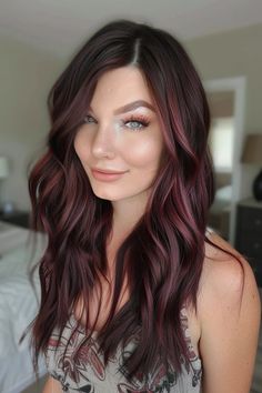 34 Beautiful Burgundy Balayage Hair Ideas That Will Leave You Mesmerized Brown Burgundy Hair, Burgundy Balayage Hair, Balayage Hair Ideas, Burgundy Balayage, Cool Brown Hair, Burgundy Highlights, Shades Of Red Hair, Red Balayage, Rich Brunette