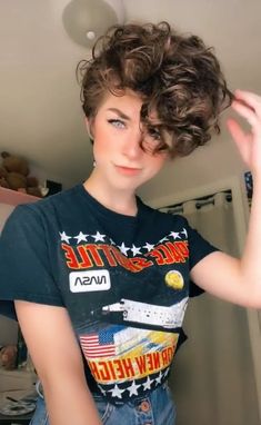 Addison Grace, Curly Pixie Haircuts, Androgynous Hair, Best Investment, Shot Hair Styles, Edgy Hair, Hair Reference