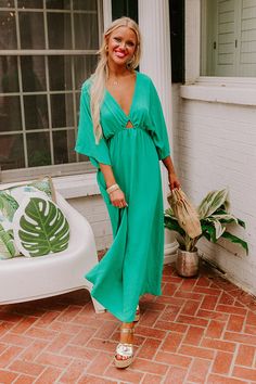 Tulum Vacay Maxi Dress in Green Stunning Style, Loose Sleeves, V Cut, V Cuts, Tulum, Jet Set, Gorgeous Dresses, Chic Style, Cut Out