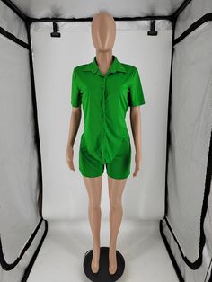 Solid Color Short Sleeve Shirt Tops and Shorts Suit Green Collared Sets For Spring, Green Collared Spring Sets, Casual Fitted Collared Set, Green Short Sleeve Short Set For Spring, Summer Green Collared Sets, Green Fitted Short Sets, Fitted Green Sets With Short Length, Green Short Sets For Day Out, Tops And Shorts