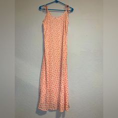 Size 12/Large Nwt Billabong Summer Sundress Pink And Off White W/ Flowers Beautiful Sundress<3 Yellow Floral Maxi Dress, Red Floral Maxi Dress, Pink White Flowers, Kimono Style Dress, Blue Floral Maxi Dress, Kimono Maxi Dress, Billabong Dress, Pink Floral Maxi Dress, Organic Cotton Dress