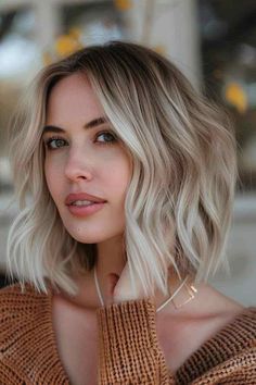 34 Stunning Fall Hair Color Ideas For Blondes: Embrace Autumn's Hottest Hues! - Glamour Corner Cool Highlights, Winter Blonde Hair, Winter Blonde, Fall Hair Color Ideas, Color Ideas For Blondes, Hair Color Ideas For Blondes, Fall Hair Color, Short Blonde Hair, Fall Hair Colors