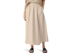 Eileen Fisher Gathered Skirt - Women's Skirt : Undyed Natural : Amplify your casual look with elegance wearing the EILEEN FISHER Gathered Skirt. Elasticized waistband. Side pocket for added convenience. Hits above the ankle. Pullover style. 100% linen. Machine wash, tumble dry. Made in The USA. Measurements: Skirt Length: 35 in Waist Measurement: 30 in Product measurements were taken using size 2XS. Please note that measurements may vary by size. Relaxed Linen Skirt For Beach, Long Skirt With Side Pockets For Summer, Summer Long Skirt With Side Pockets, Casual Relaxed Fit Lined Skirt, Casual Lined Skirt With Relaxed Fit, Long Skirt With Pockets For Daywear, Versatile Long Skirt For Summer, Chic Long Linen Skirt, Casual Neutral Flowy Skirt