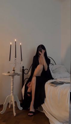 Snowflake Print, Image Swag, Dark Feminine Aesthetic, Feminine Aesthetic, Date Night Dresses, Photography Inspo, Divine Feminine, Casual Fall, Dark Aesthetic