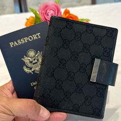 Authentic Gucci Agenda Passport Wallet With Light Rubs On Leather Where The Lock Is Other Than That There’s No Other Flaws To Mention. Its Overall Condition Is Very Good. Price Is Firm!!! Passport Wallet, Gucci Black, Gucci Bags, Black Silver, Wallets, Bag Lady, Gucci, Wallet, Leather